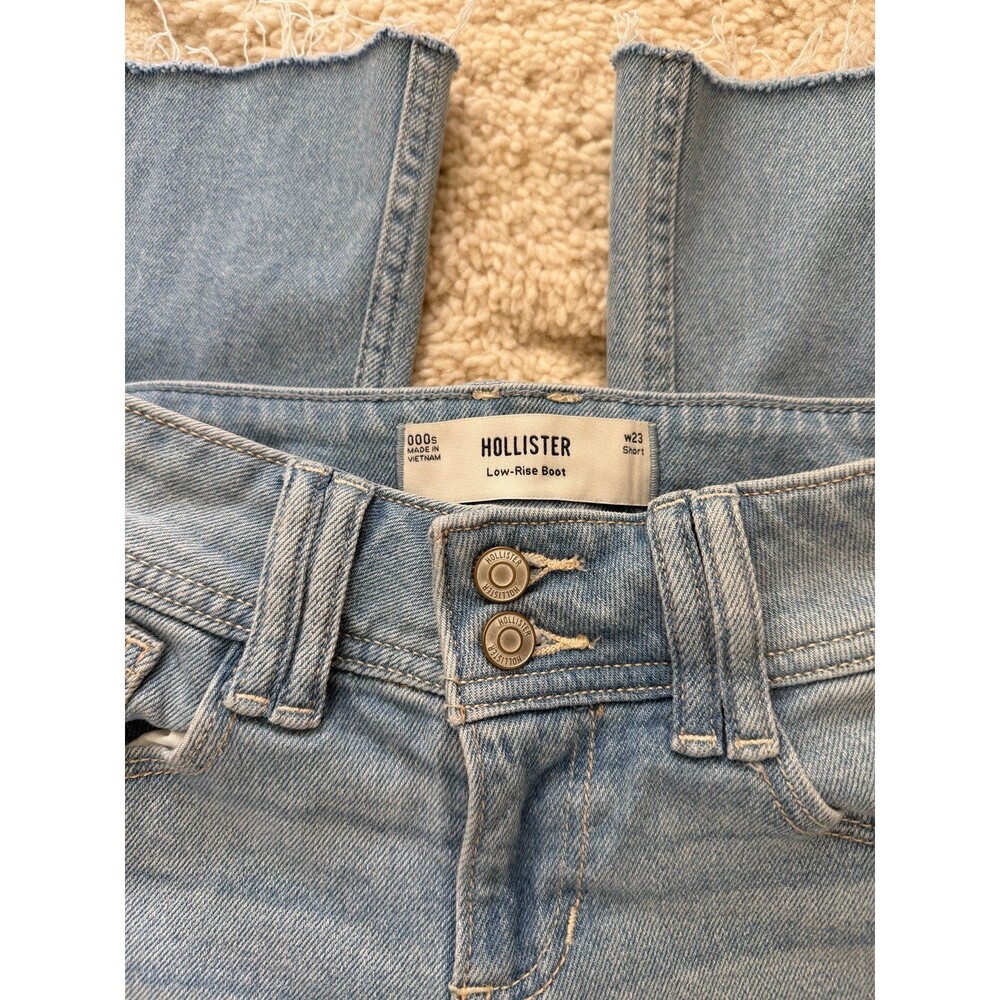 Hollister Low Rise Bootcut Jeans Size 25 W25 Double Button Raw Hem Light Wash - Picture 2 of 3
